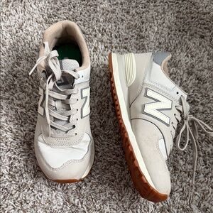 New Balance Cream and Gray Sneakers